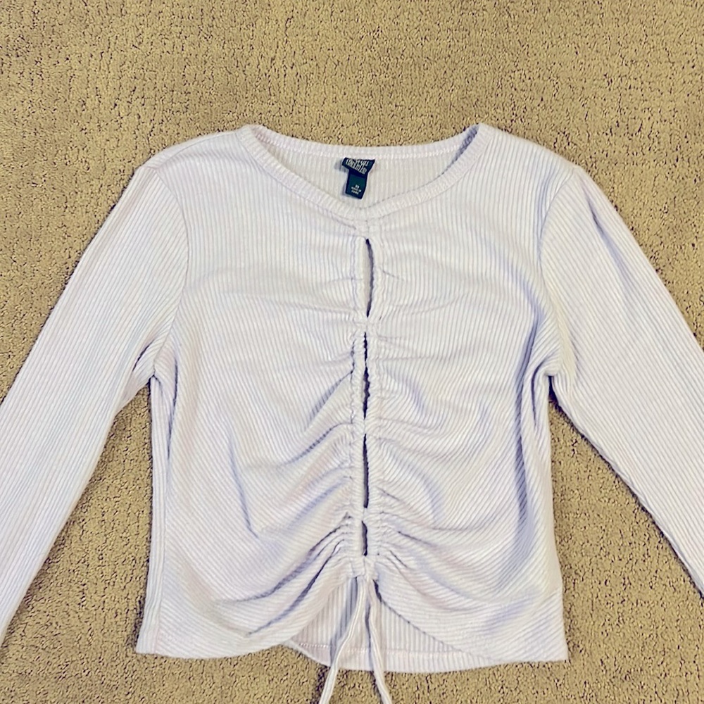 No stains light purple/lavender long sleeve soft shirt round big xs girls